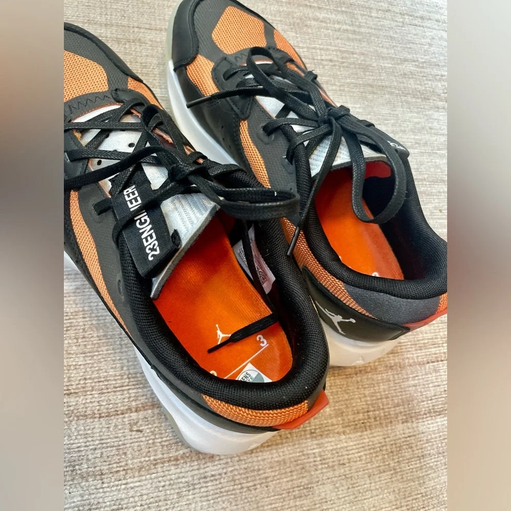 Air Jordan 200E Men’s 10 / Women’s 11 | Black & Curry Orange Sneakers | Like New